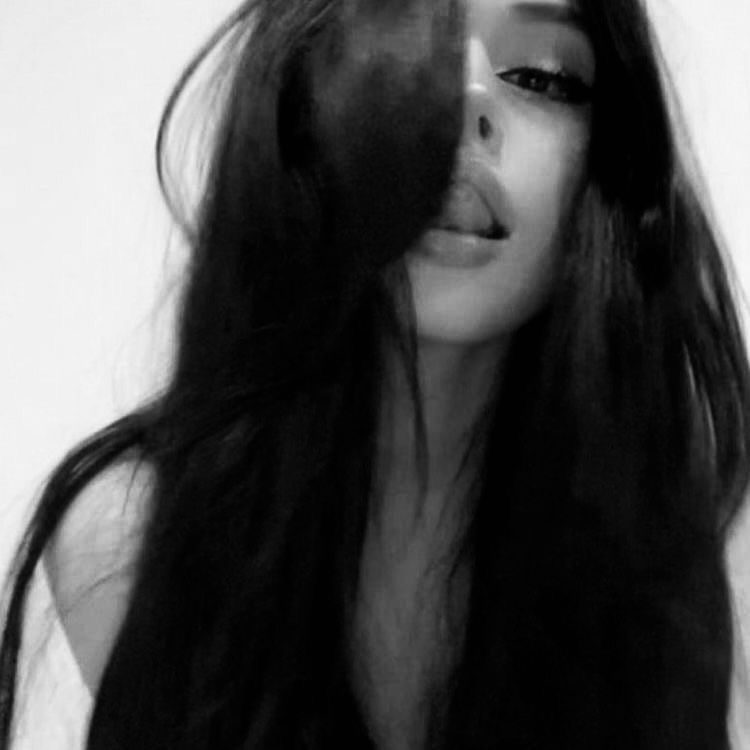 cool girl pfp looks